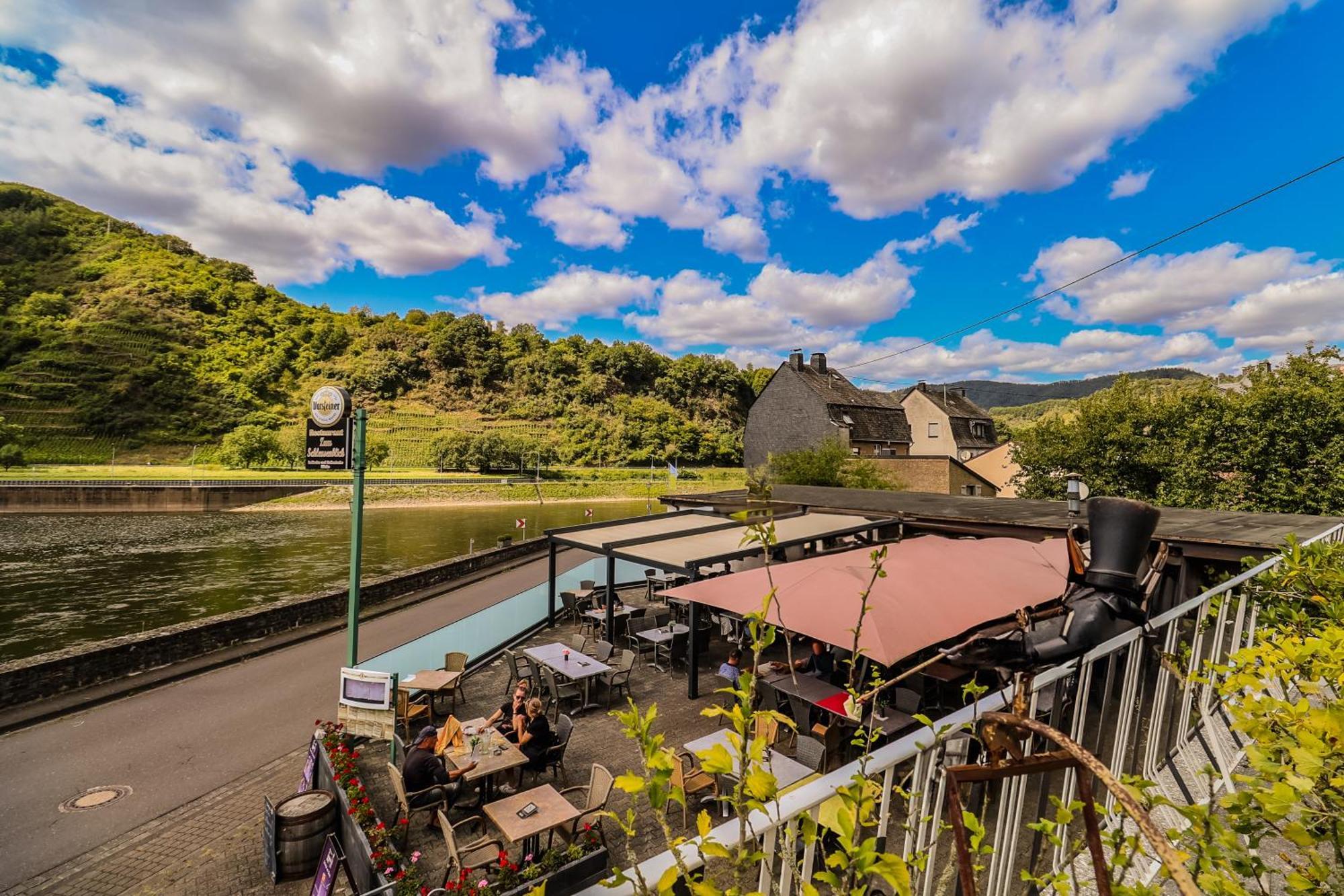 Exklusive Moselidylle: Fewo Mit Traumhaftem Staustufenblick, Netflix, Terrasse Neef Exteriör bild